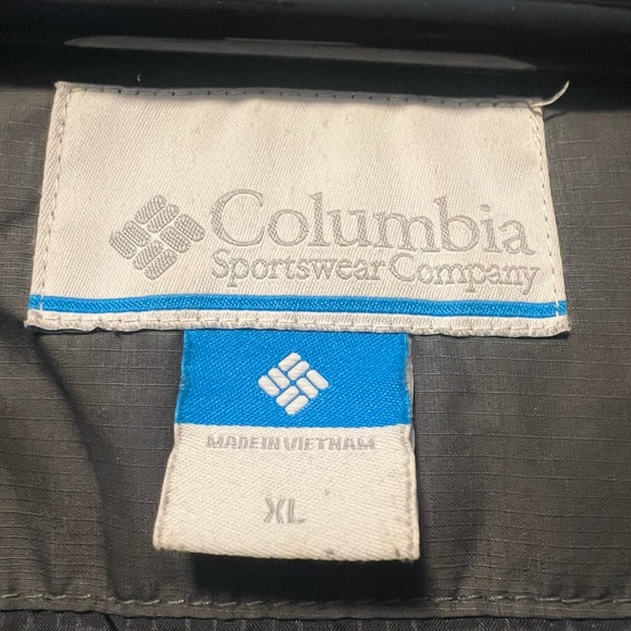 Men’s Columbia Winter Coat - Picture 3 of 3